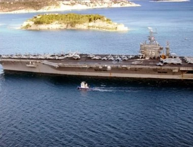 Το αμερικανικό αεροπλανοφόρο USS Harry S.Truman κατέπλευσε στη Σούδα - Θα παραμείνει έως τις 28 Μαΐου (βίντεο)